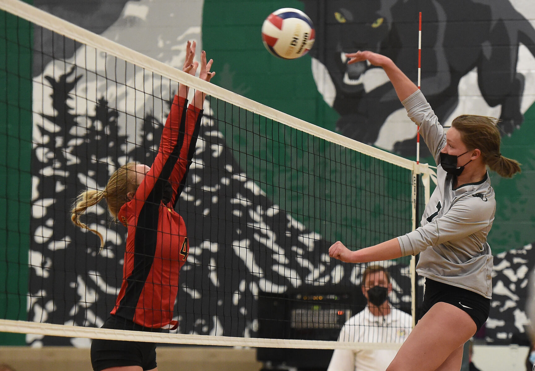 040721-s-volleyball 1301.jpg